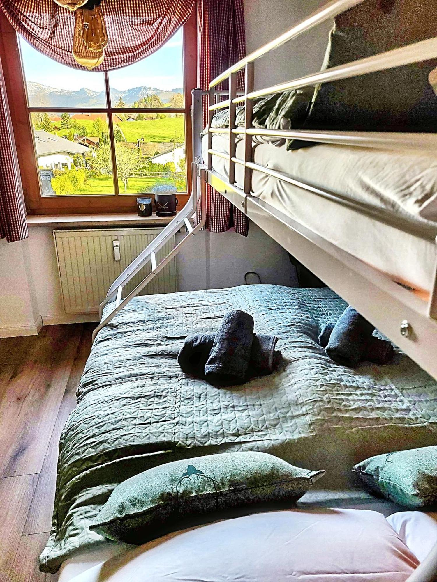 Apartment Lindners Hideaways - Bergnest - Bergblick 6 Pers Balkon Garten Hund Luftkurort Naehe Buchenegger Wasserfaelle Eistobel Bodensee